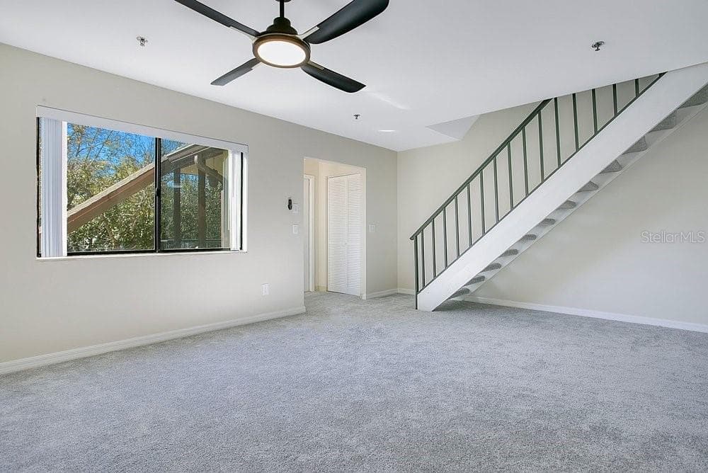 7814 SHADOWOOD DRIVE — photo 3 of 34