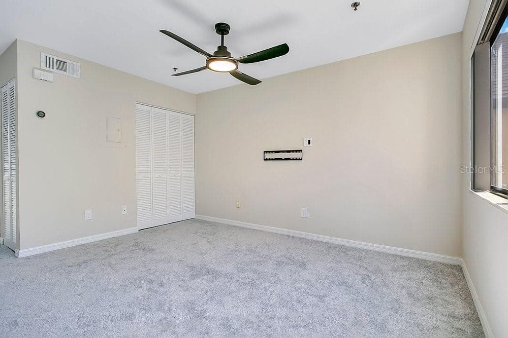7814 SHADOWOOD DRIVE — photo 6 of 34
