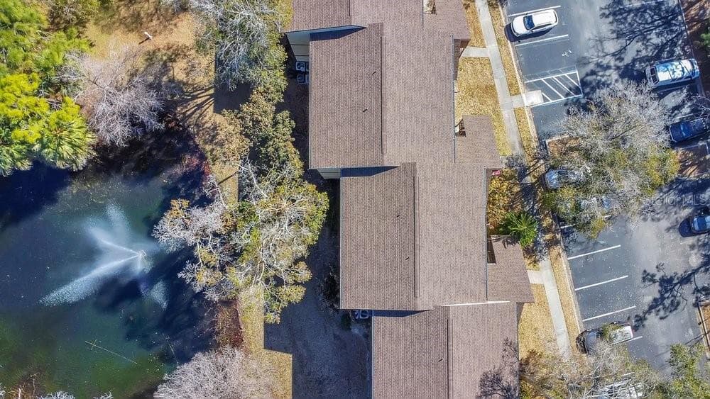 7814 SHADOWOOD DRIVE — photo 30 of 34