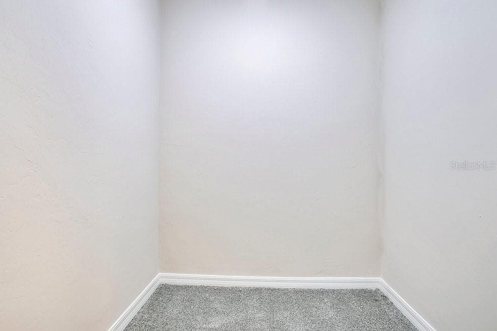 7814 SHADOWOOD DRIVE — photo 18 of 34