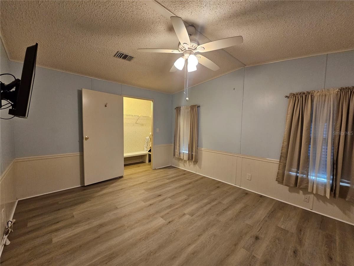 3309 EVELYN DRIVE — photo 30 of 50
