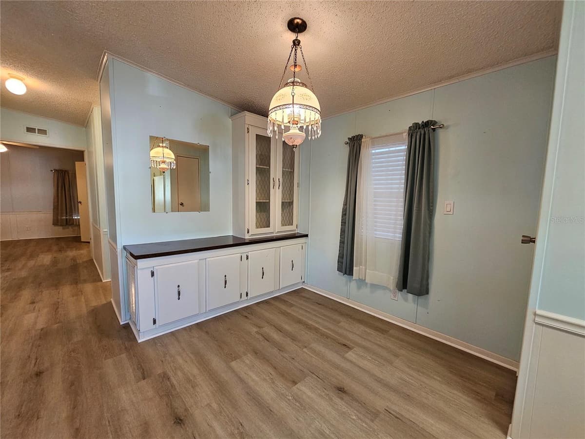 3309 EVELYN DRIVE — photo 12 of 50