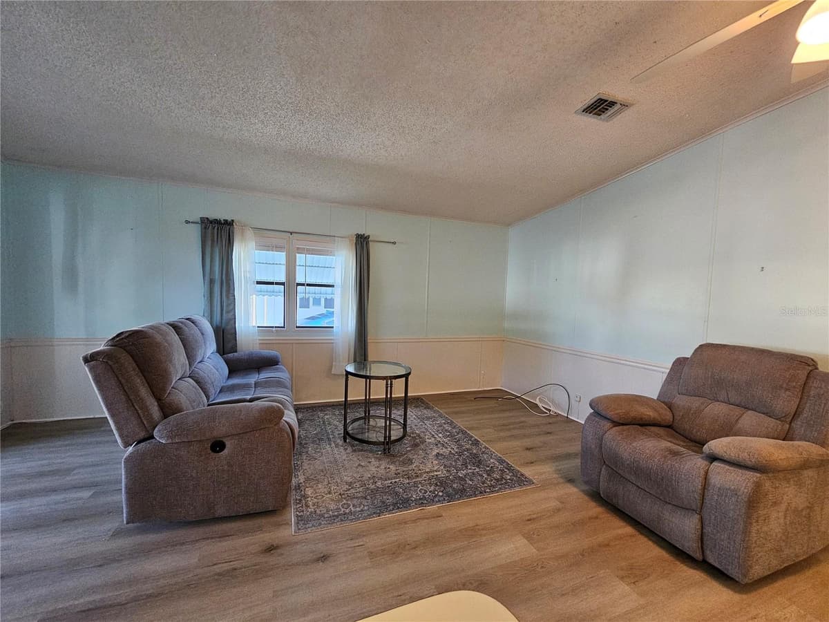 3309 EVELYN DRIVE — photo 13 of 50