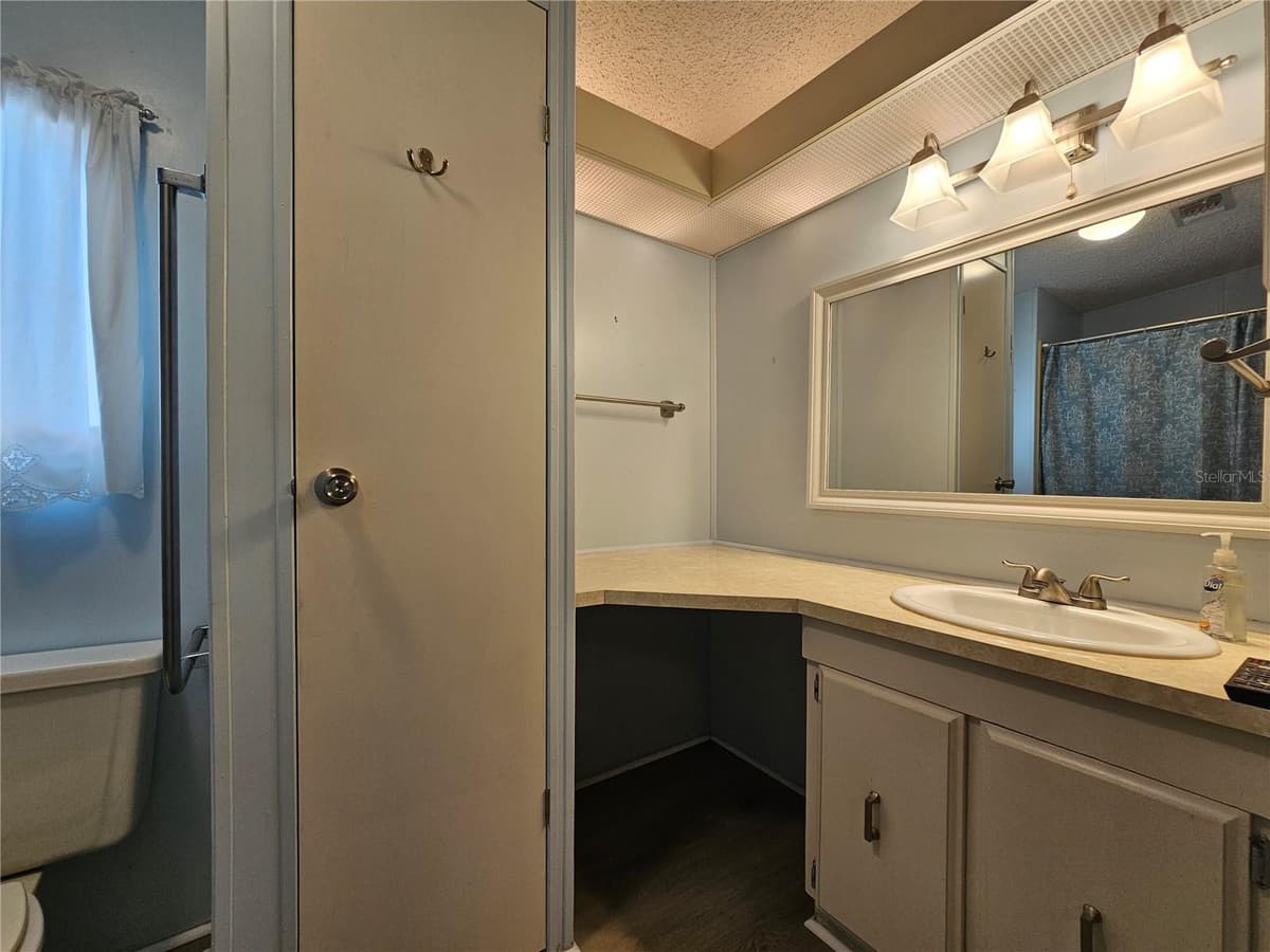3309 EVELYN DRIVE — photo 28 of 50
