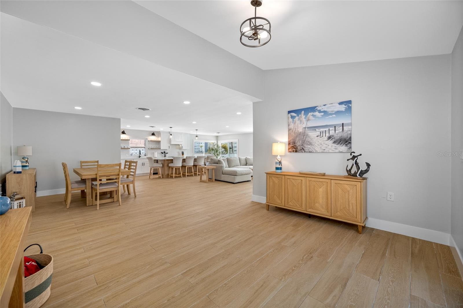 370 59TH AVENUE — photo 7 of 57