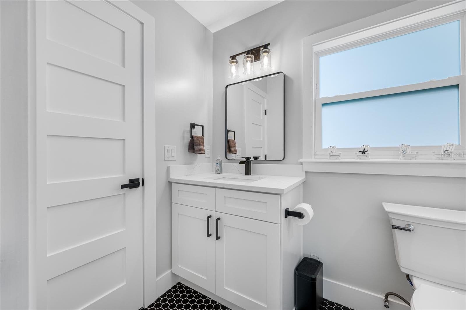 370 59TH AVENUE — photo 35 of 57