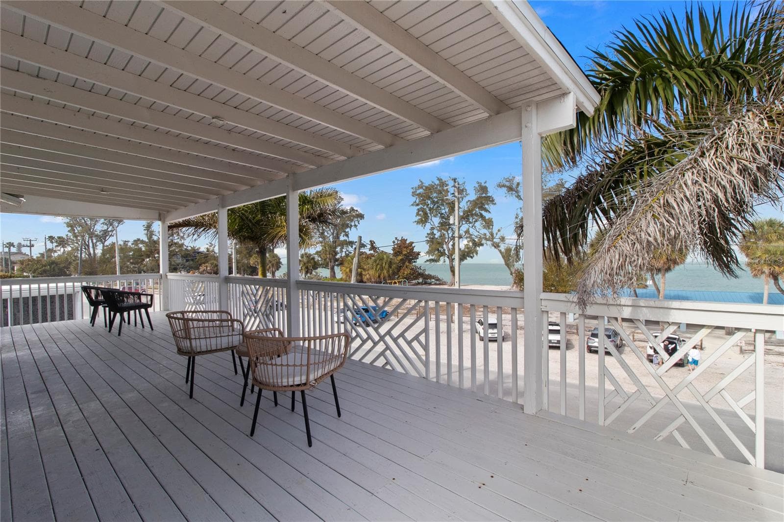 403 BAY BOULEVARD — photo 33 of 58