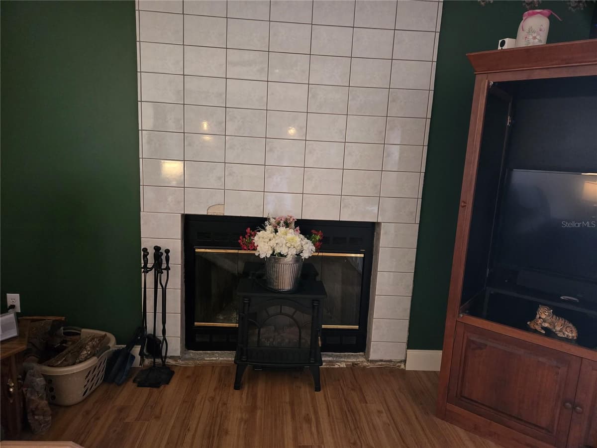 2327 CR 528 — photo 13 of 22