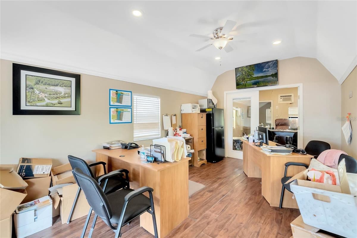8440 COUNTY ROAD 48 — photo 4 of 24
