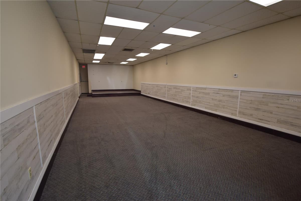 835/837 LAKE PARKER AVENUE — photo 19 of 22