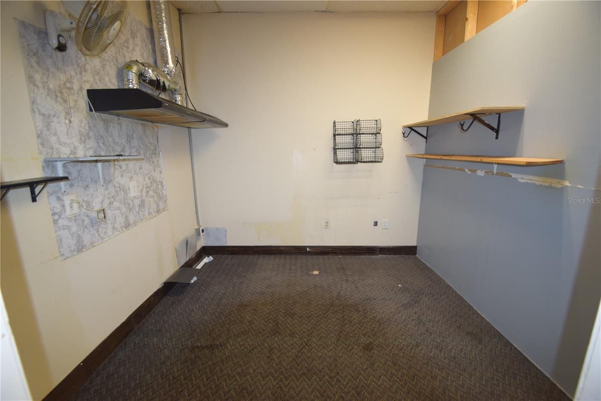 835/837 LAKE PARKER AVENUE — photo 10 of 22