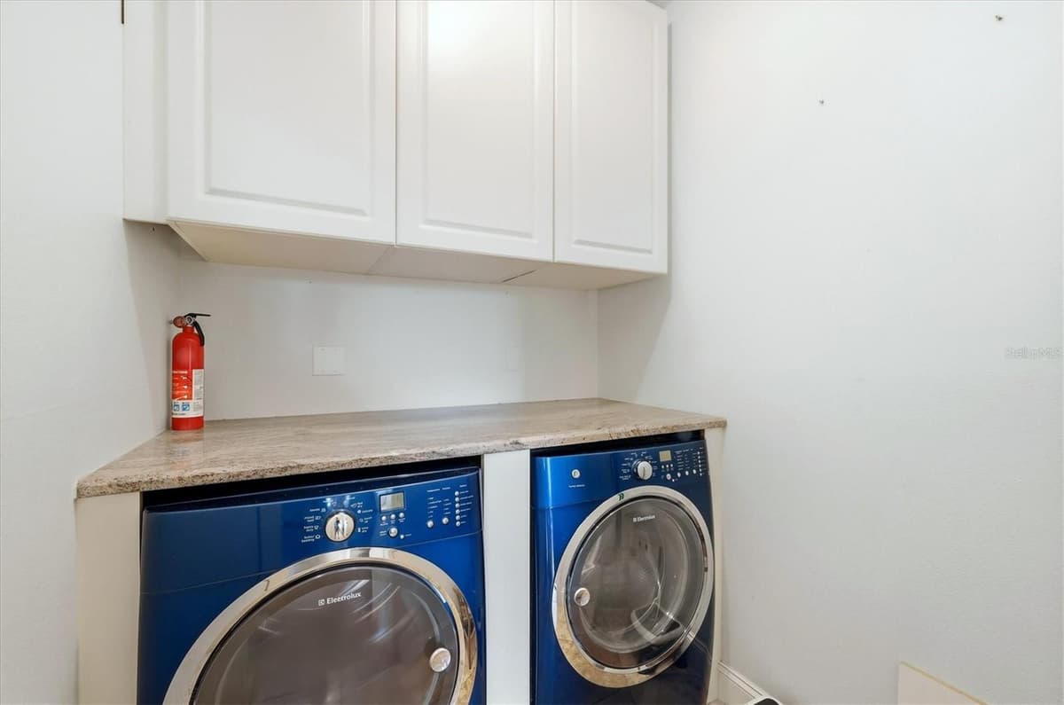 281 SEABREEZE COURT — photo 45 of 60