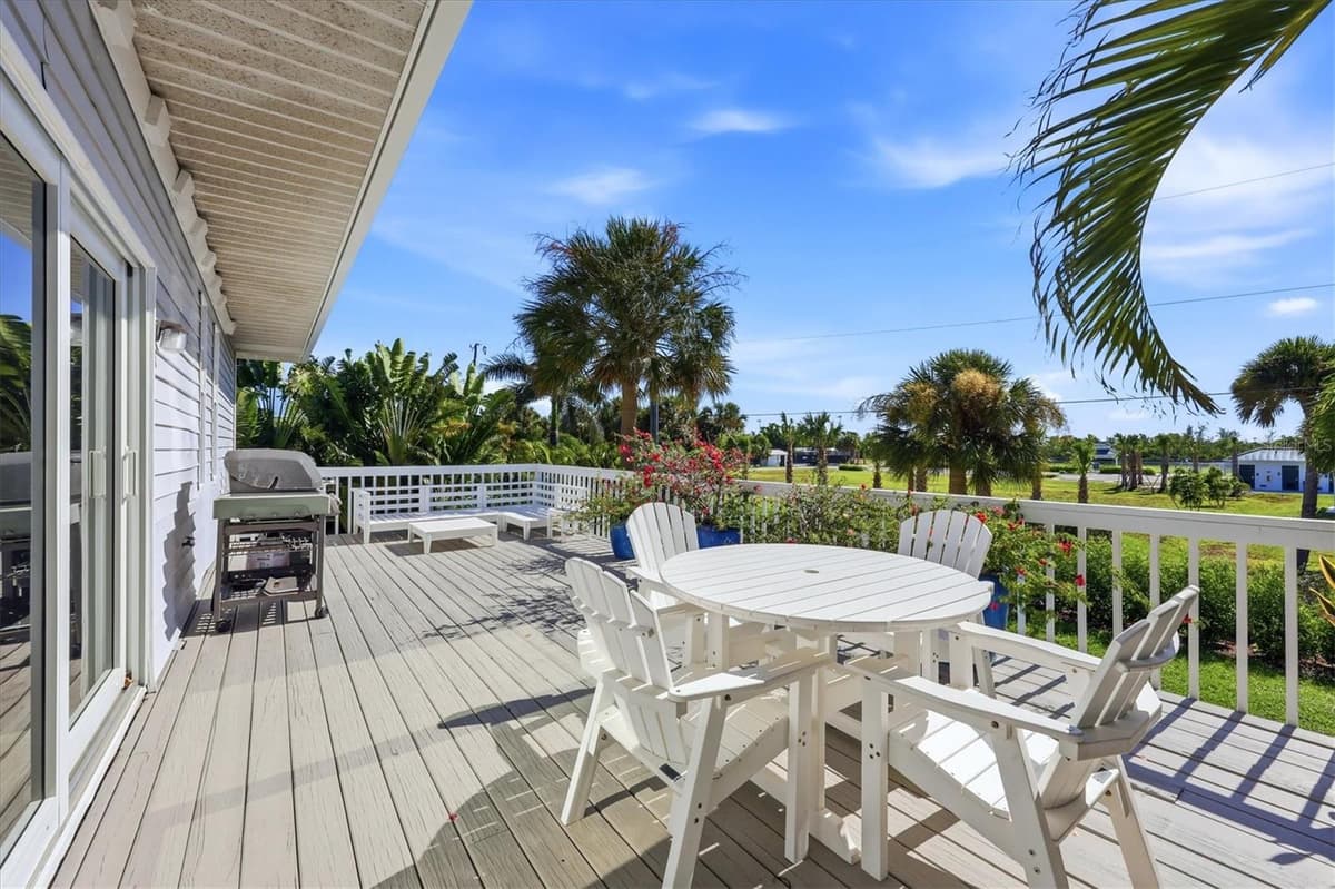 281 SEABREEZE COURT — photo 20 of 60