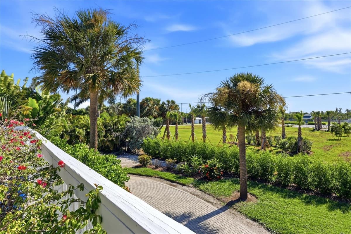 281 SEABREEZE COURT — photo 23 of 60