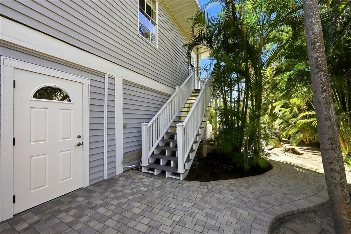 281 SEABREEZE COURT — photo 46 of 60