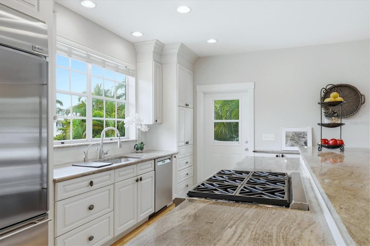 281 SEABREEZE COURT — photo 34 of 60
