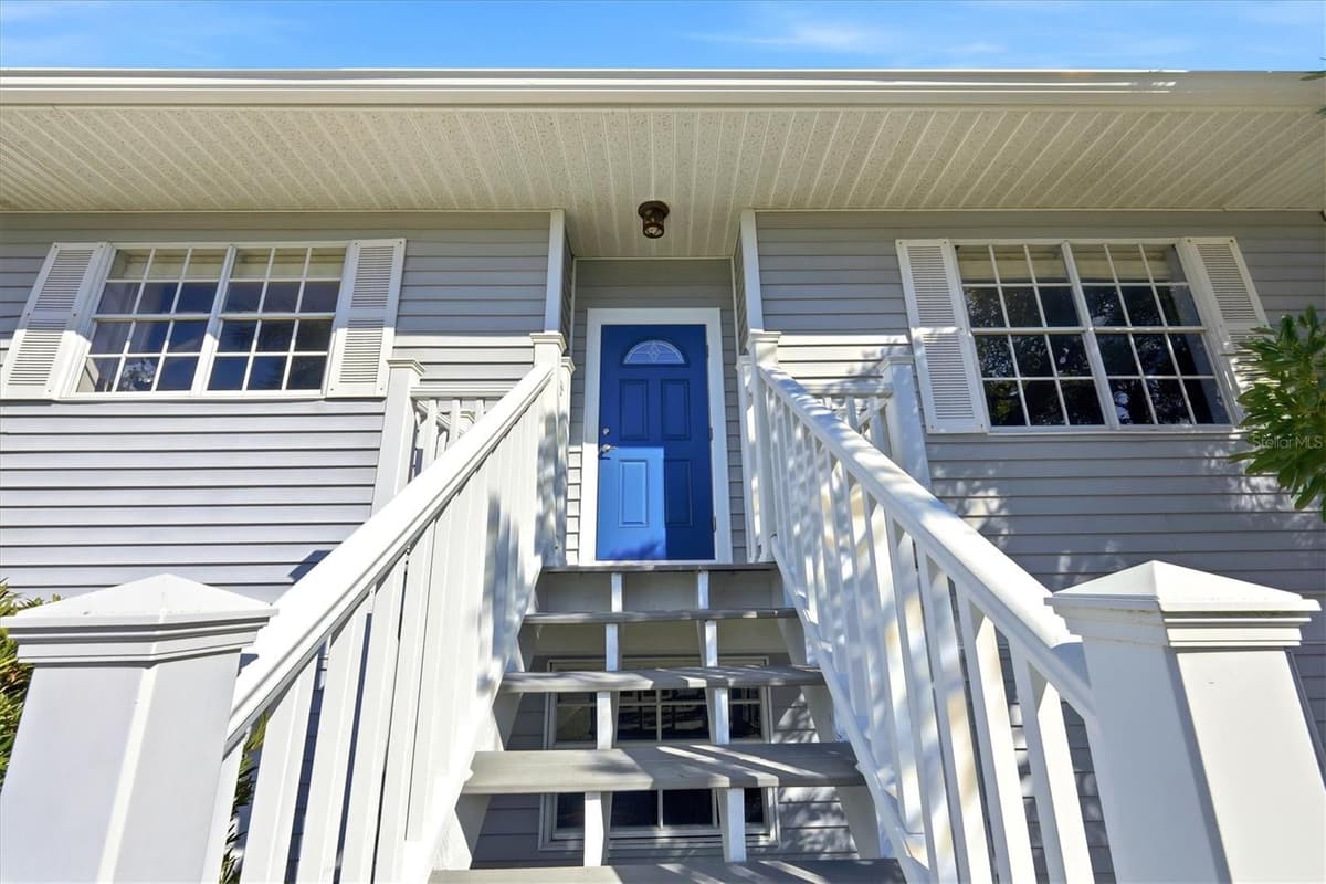 281 SEABREEZE COURT — photo 6 of 60