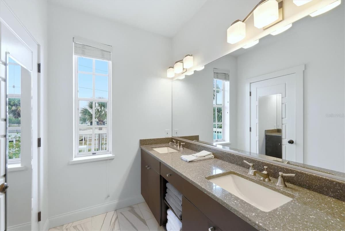 281 SEABREEZE COURT — photo 39 of 60