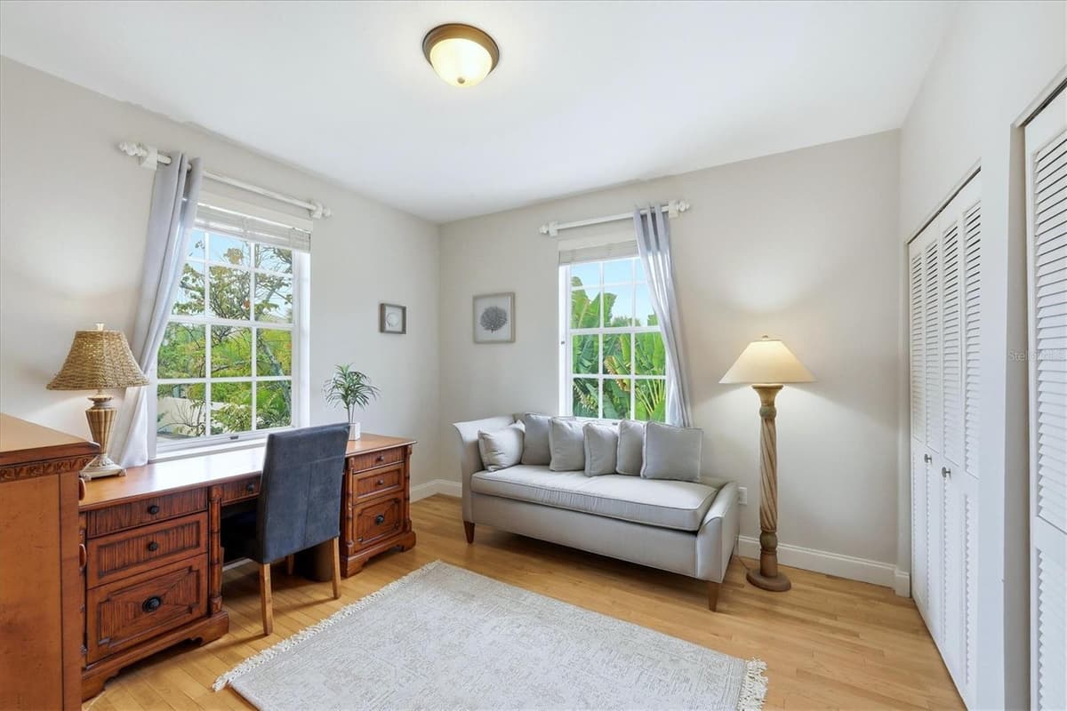 281 SEABREEZE COURT — photo 42 of 60