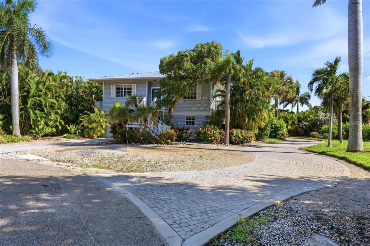281 SEABREEZE COURT — photo 3 of 60