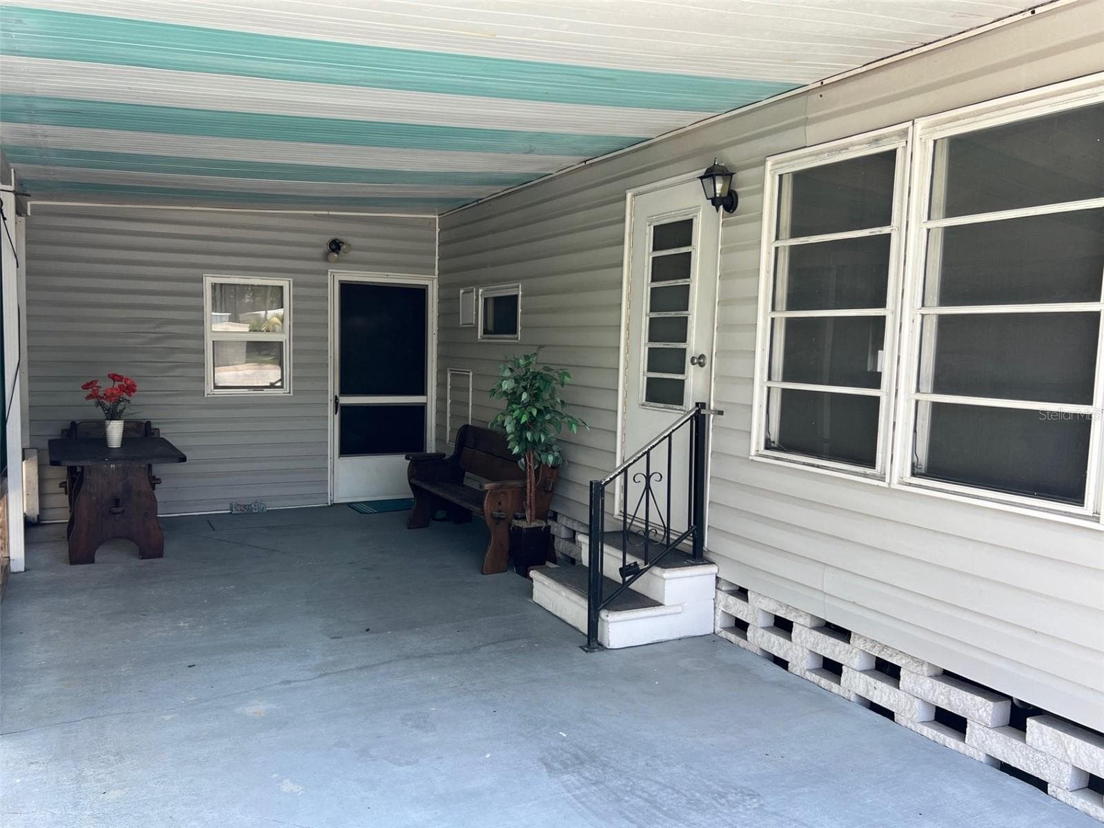 12674 SEMINOLE BOULEVARD — photo 3 of 18