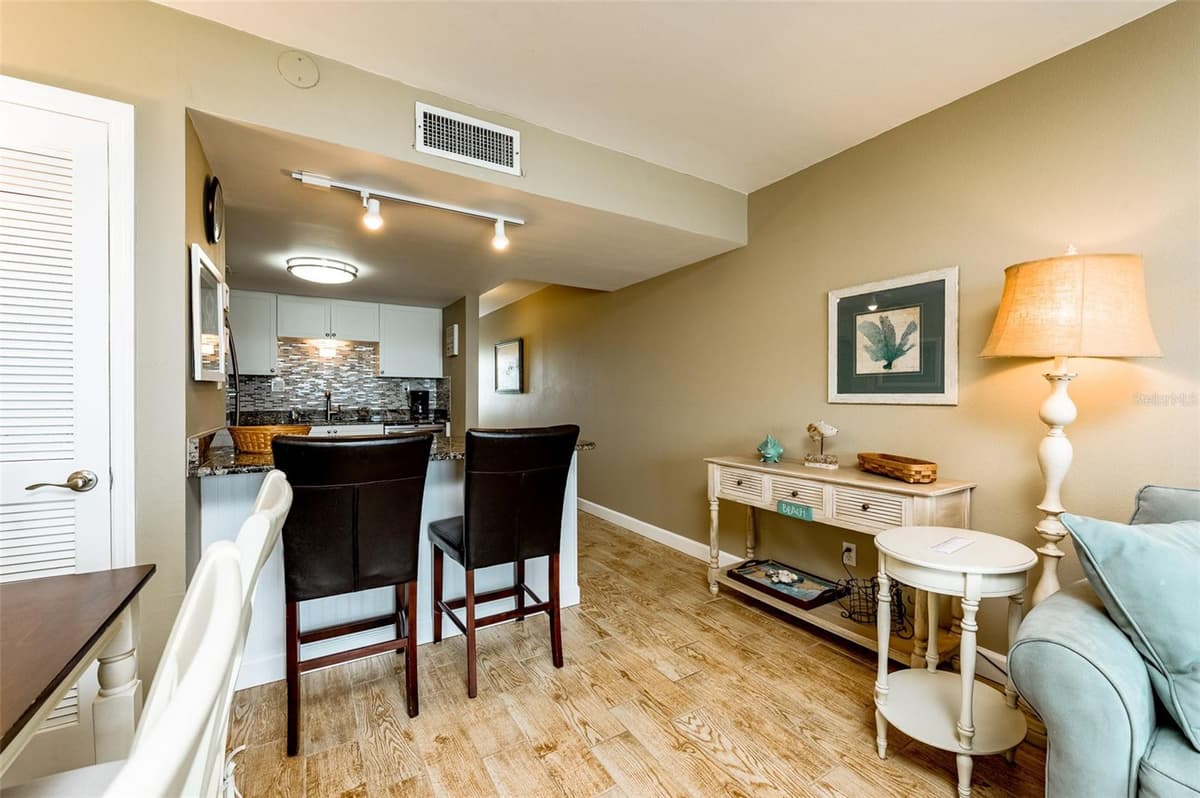 4799 ATLANTIC AVENUE — photo 9 of 26