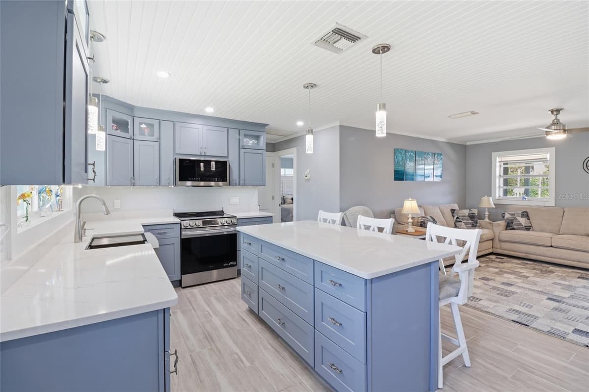 2740 SANIBEL BOULEVARD — photo 23 of 66