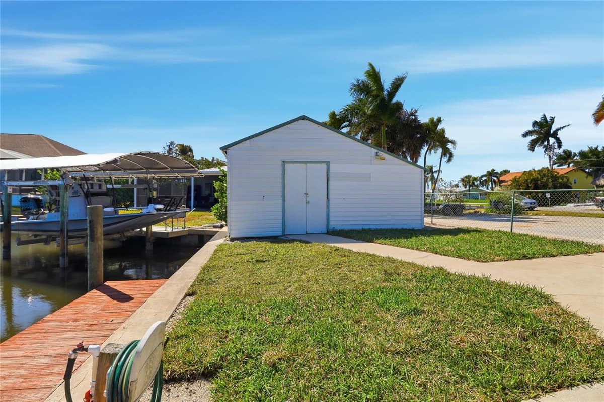 2740 SANIBEL BOULEVARD — photo 61 of 66