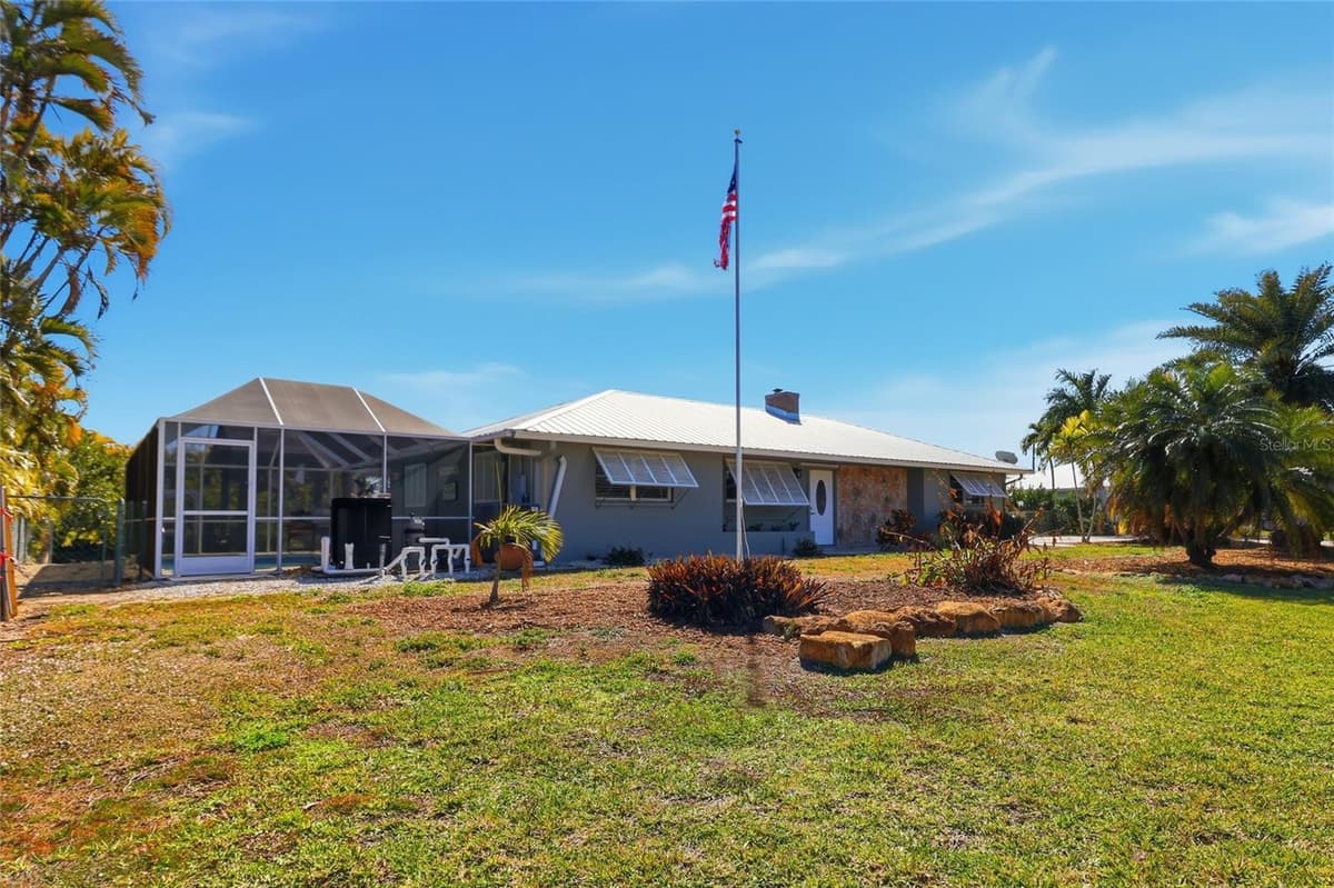 2740 SANIBEL BOULEVARD — photo 13 of 66