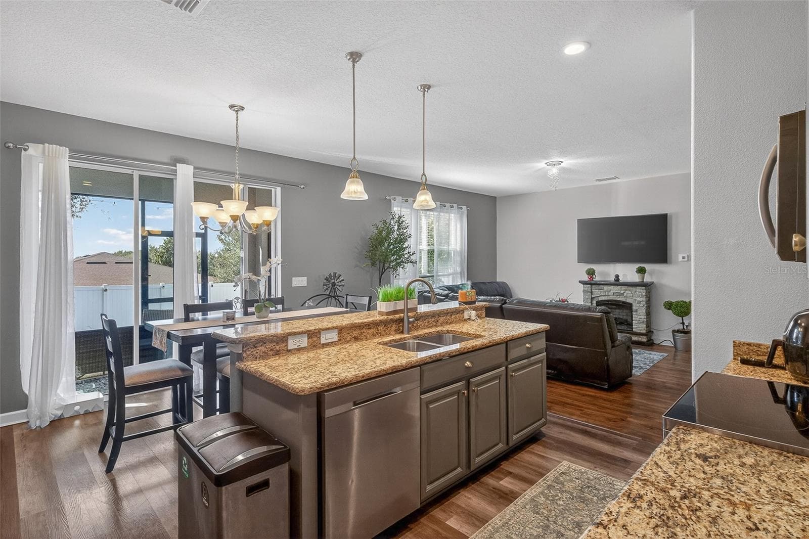 1336 LATTIMORE DRIVE — photo 12 of 62