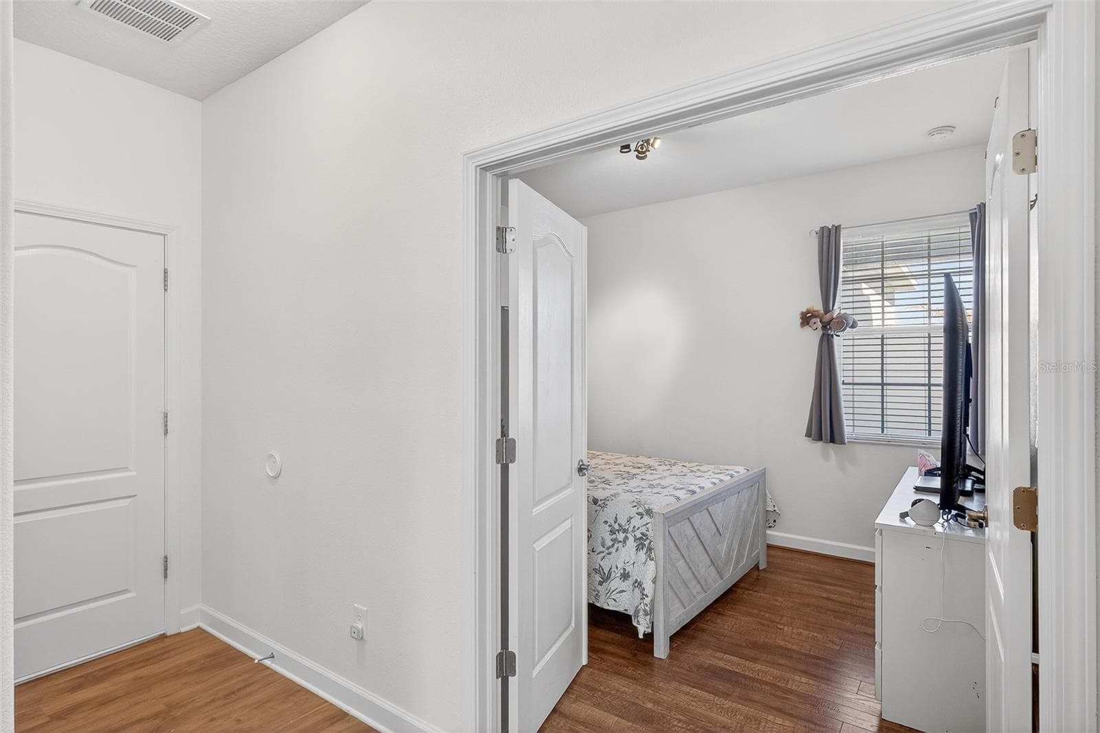 1336 LATTIMORE DRIVE — photo 23 of 62