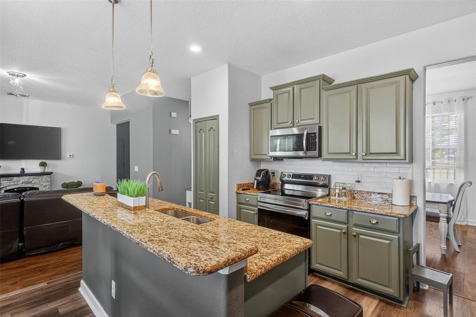 1336 LATTIMORE DRIVE — photo 18 of 62
