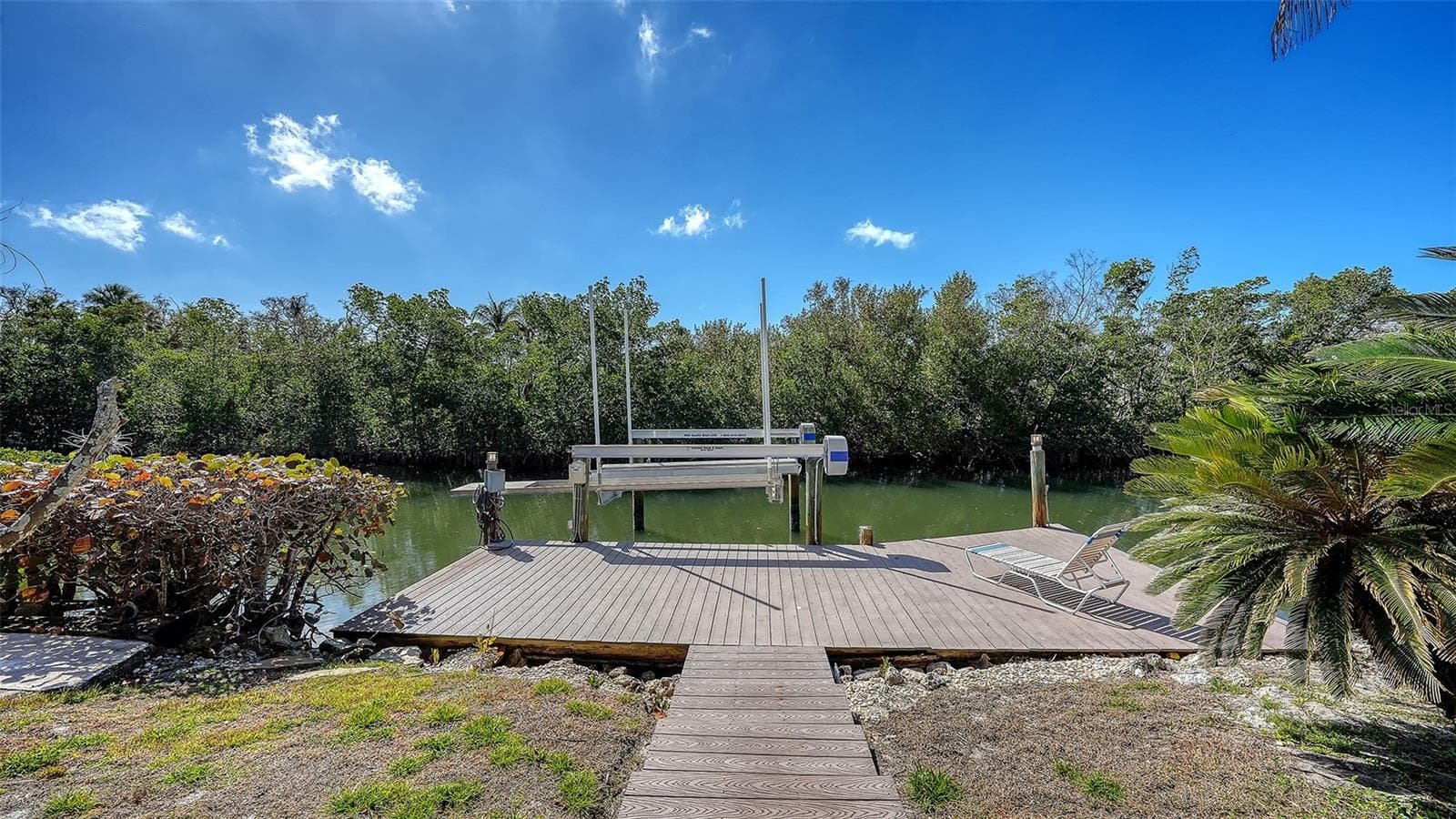 3131 BAYOU SOUND — photo 14 of 43