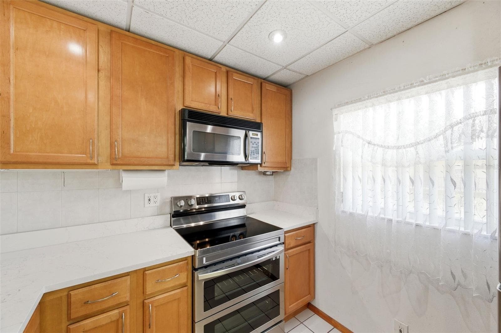 11485 OAKHURST ROAD — photo 14 of 25