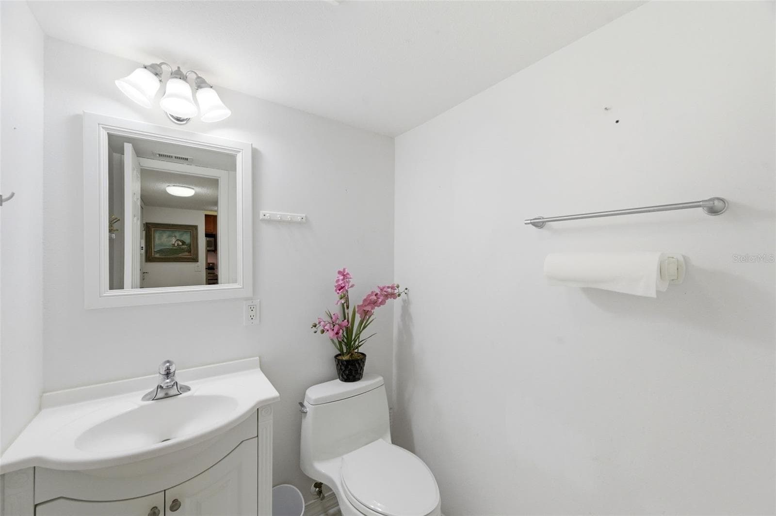 11485 OAKHURST ROAD — photo 17 of 25