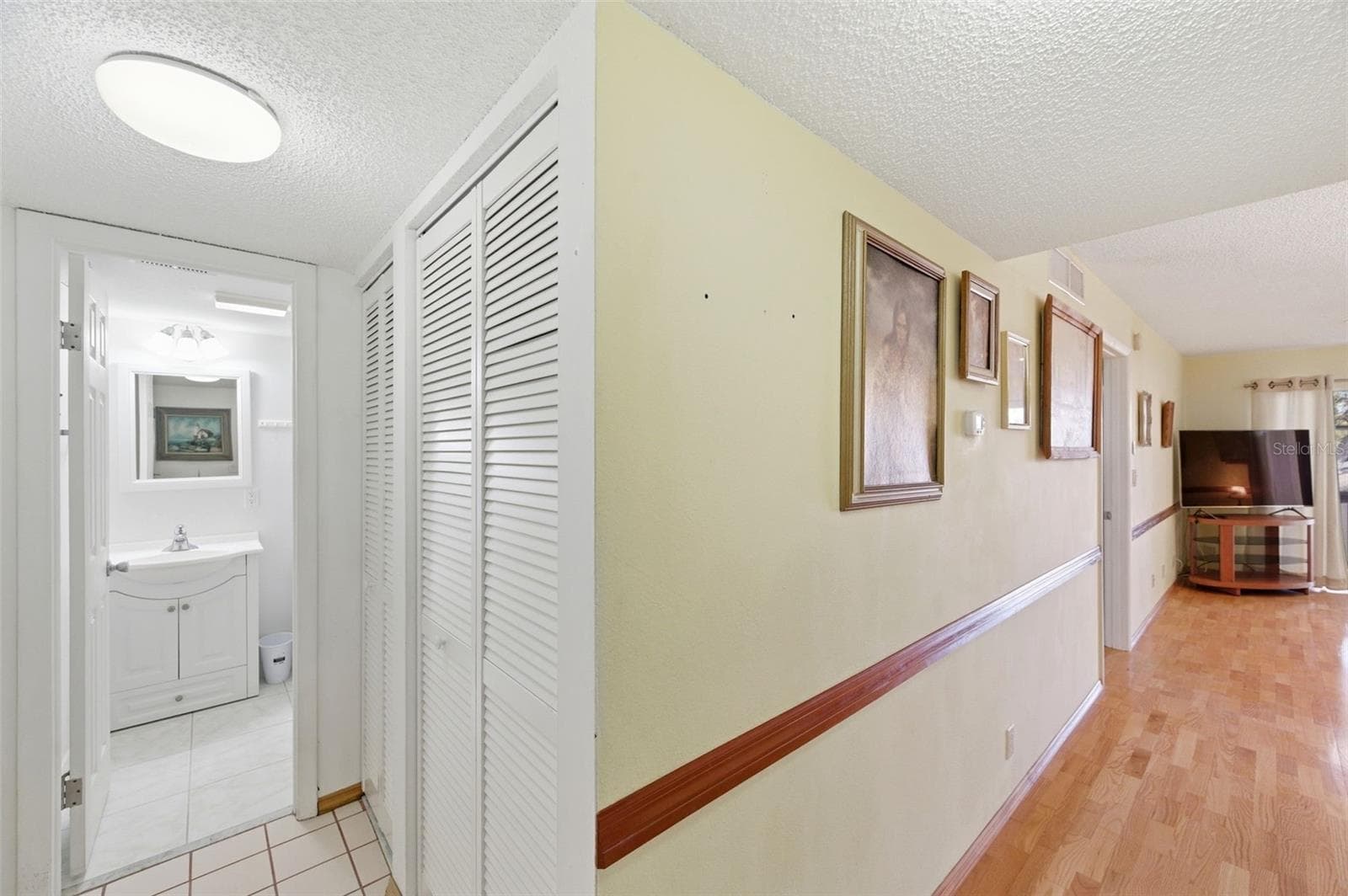 11485 OAKHURST ROAD — photo 16 of 25