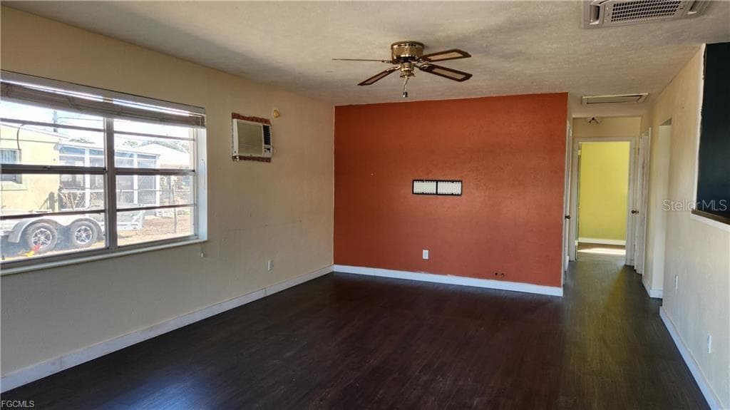 1169 CHEROKEE AVENUE — photo 3 of 20