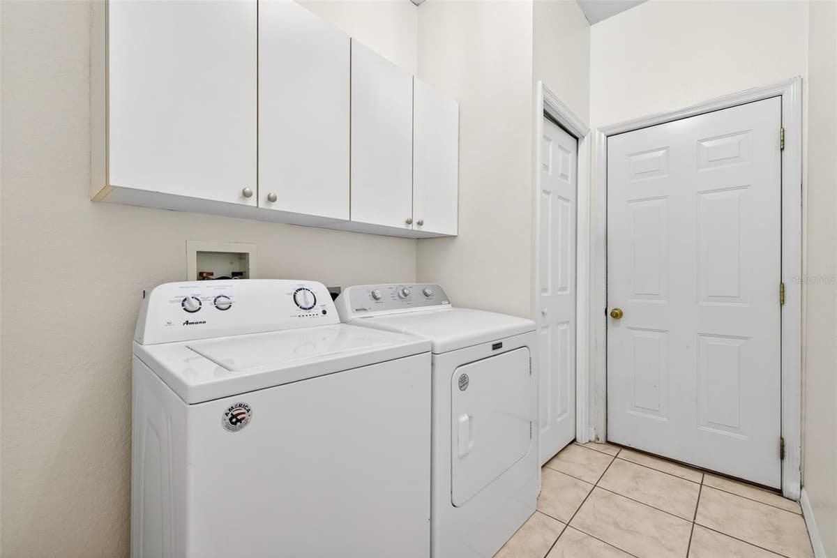 5791 GOLDEN GATE PARKWAY — photo 23 of 36