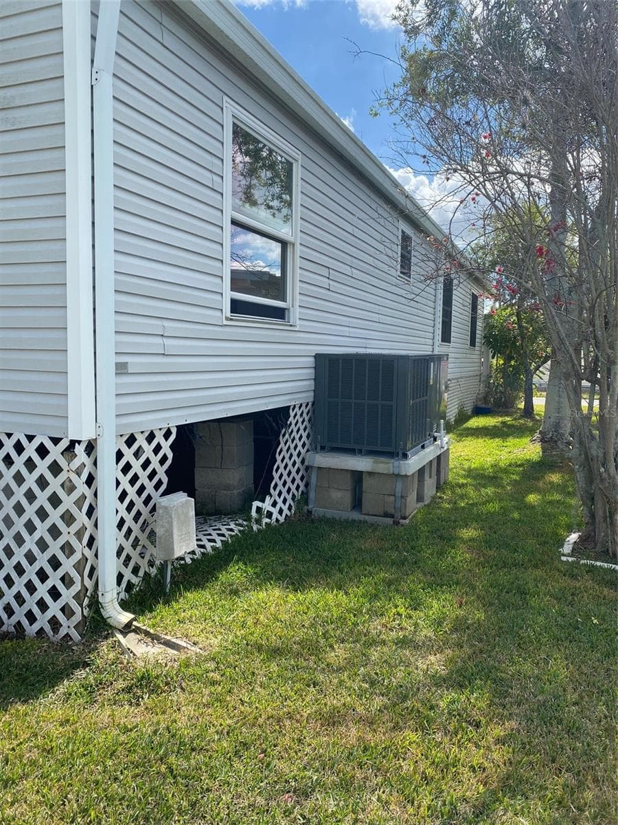 71 SCHOONER DRIVE — photo 5 of 21