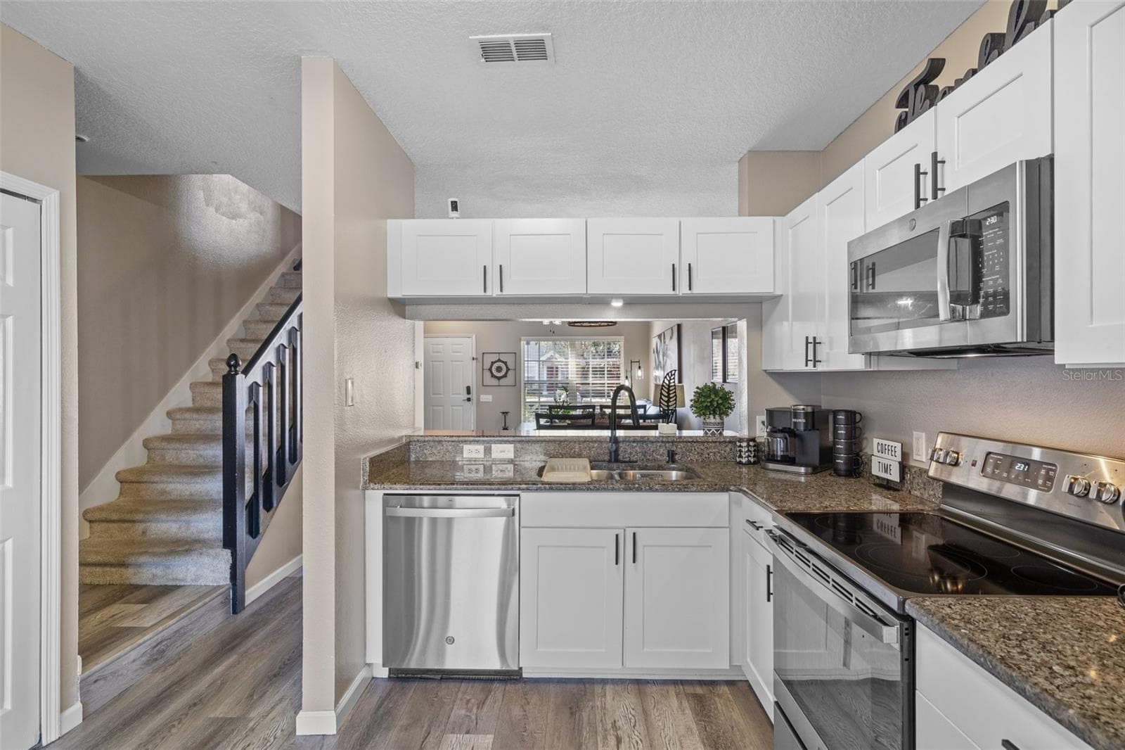 388 COUNTRYSIDE KEY BOULEVARD — photo 12 of 33