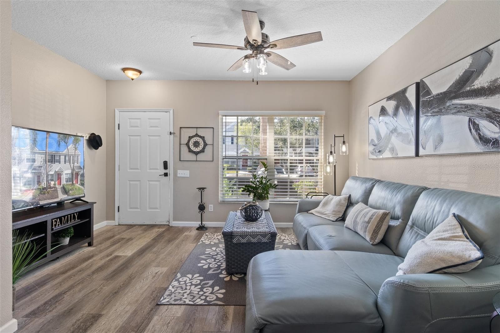 388 COUNTRYSIDE KEY BOULEVARD — photo 7 of 33