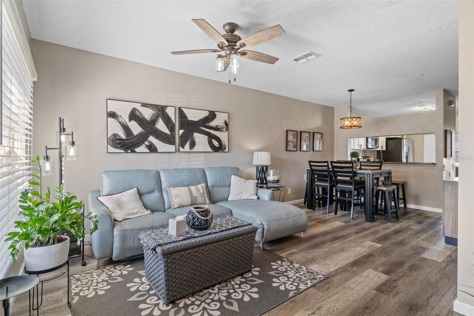 388 COUNTRYSIDE KEY BOULEVARD — photo 4 of 33