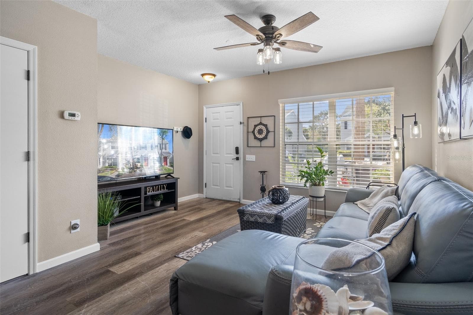 388 COUNTRYSIDE KEY BOULEVARD — photo 6 of 33