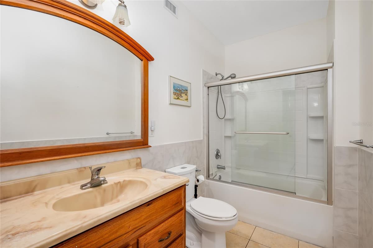 214 GARY AVENUE — photo 17 of 58