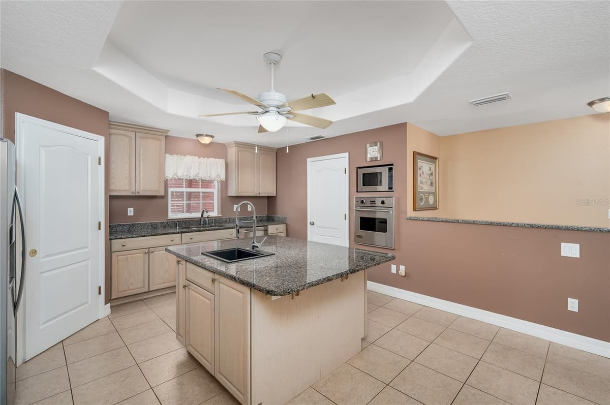 214 GARY AVENUE — photo 34 of 58