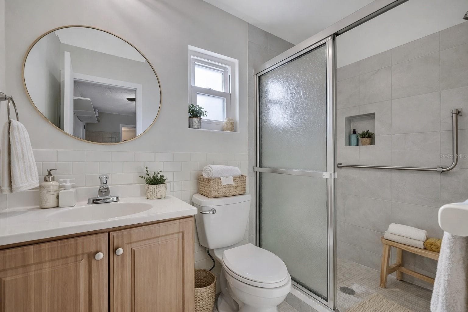 6 JAMES COURT — photo 27 of 61