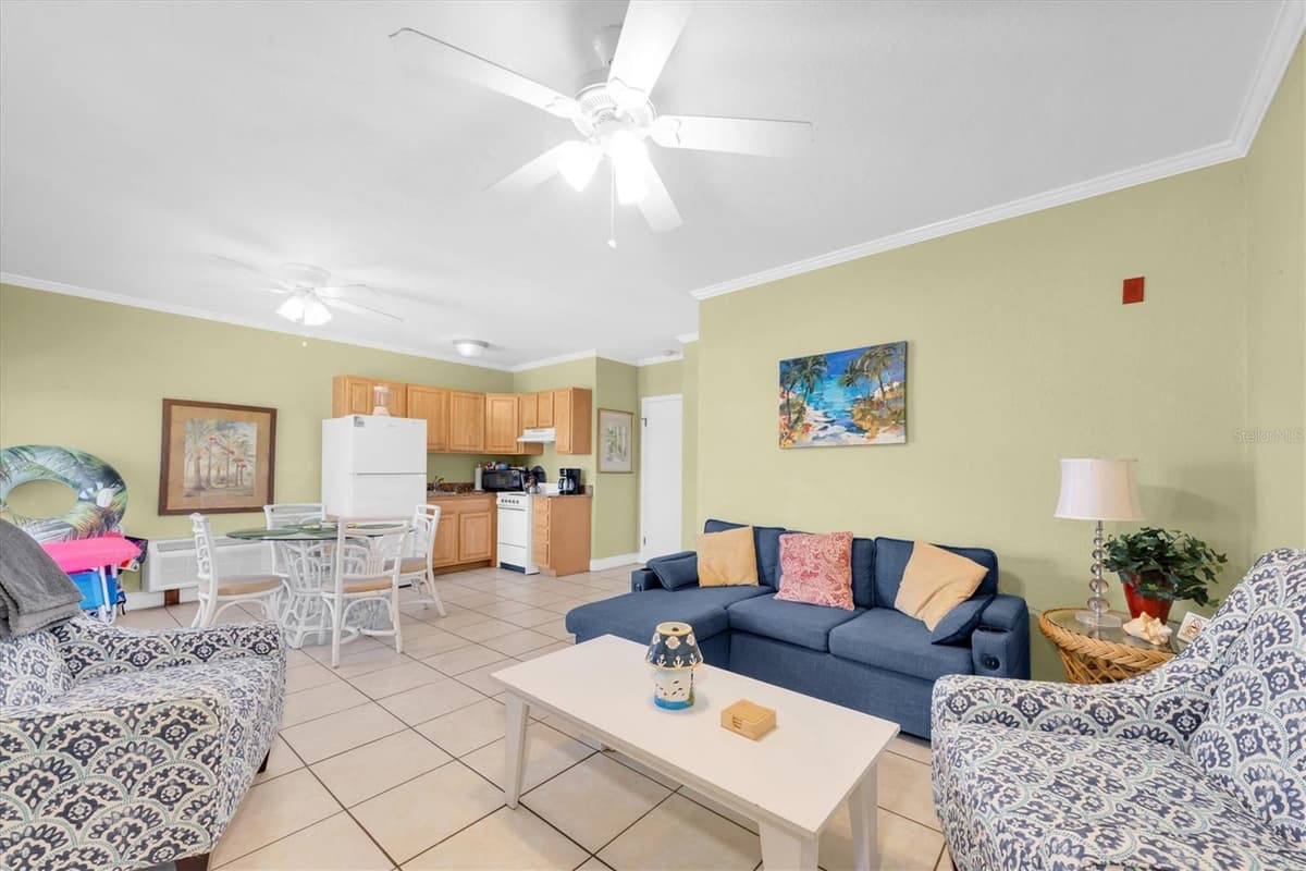 16333 GULF BOULEVARD — photo 32 of 39