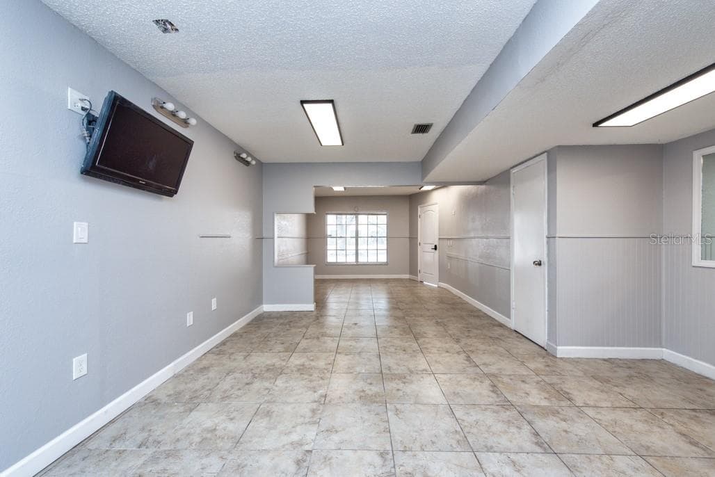 7410 COMMERCE STREET — photo 10 of 25