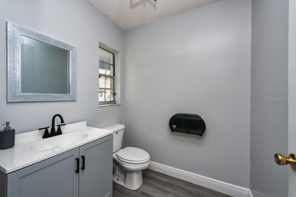 7410 COMMERCE STREET — photo 14 of 25