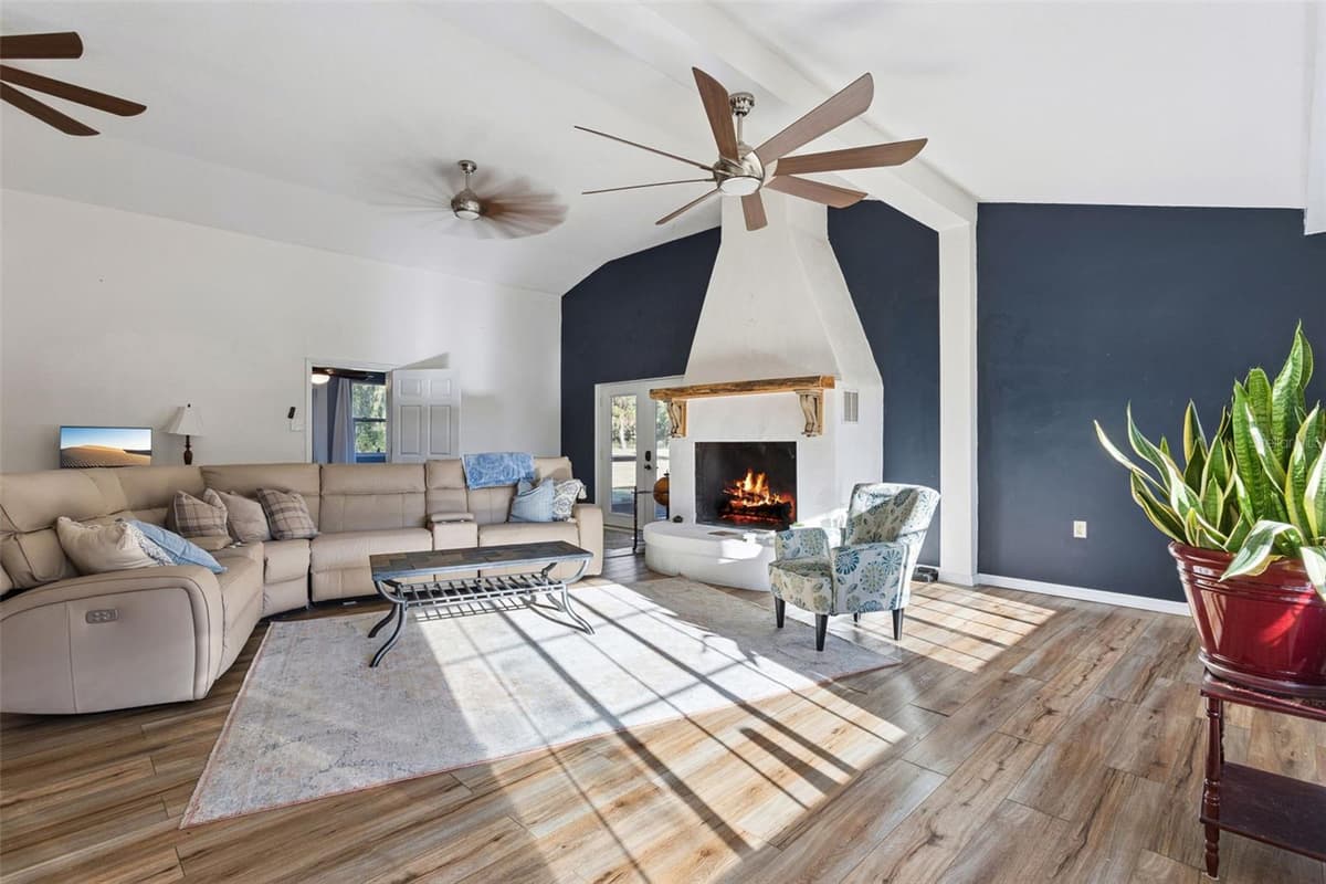 43411 STATE ROAD 19 — photo 12 of 48